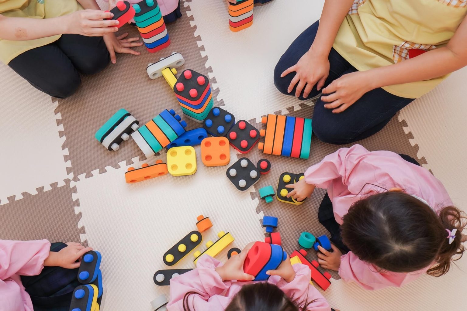 Jak przedszkole wspiera rodzinę w wychowaniu dziecka